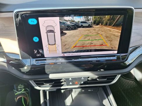 New 2026 Volkswagen Atlas SE image 16