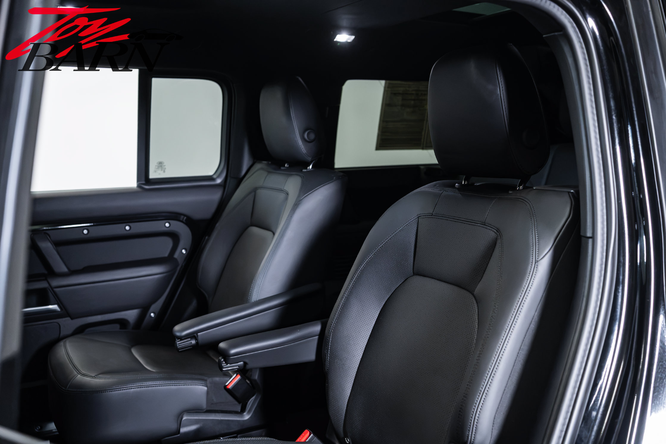 Used 2025 Land Rover Defender 130 S AWD/4WD image 38