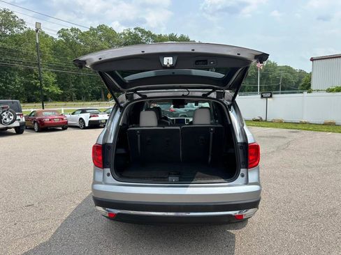 Used 2017 Honda Pilot Touring image 32