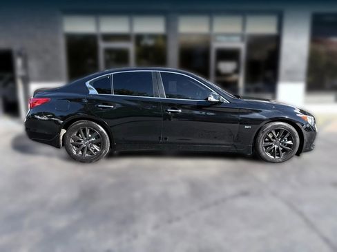 Used 2016 INFINITI Q50 3.0t Premium w/ Driver Assistance Package image 6