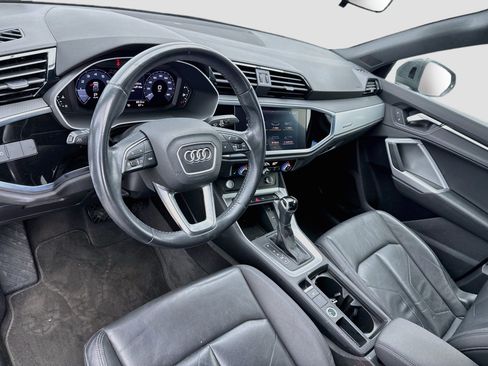 Used 2020 Audi Q3 2.0T Premium w/ Convenience Package AWD/4WD image 7