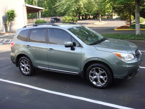 Used 2015 Subaru Forester 2.5i Touring w/ Eyesight & Navigation System AWD/4WD image 5