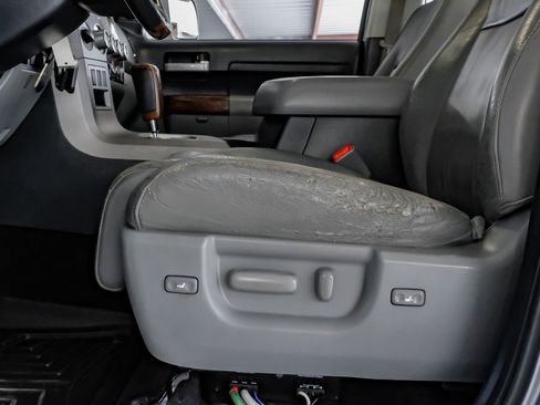 Used 2012 Toyota Tundra Limited image 30