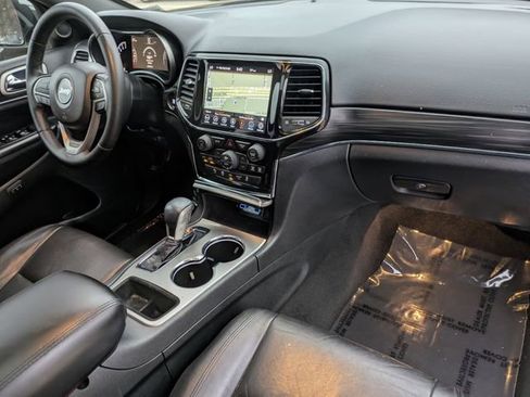 Used 2022 Jeep Grand Cherokee Limited image 34