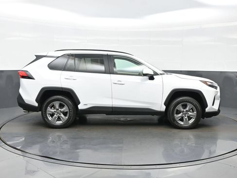 Used 2024 Toyota RAV4 XLE w/ Convenience Package AWD/4WD image 7