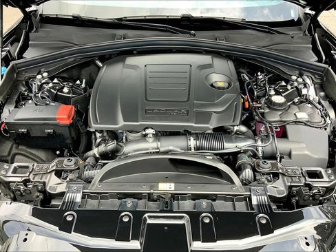 New 2026 Jaguar F-PACE R-Dynamic S image 8