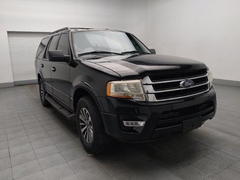 Used 2017 Ford Expedition XLT image 13
