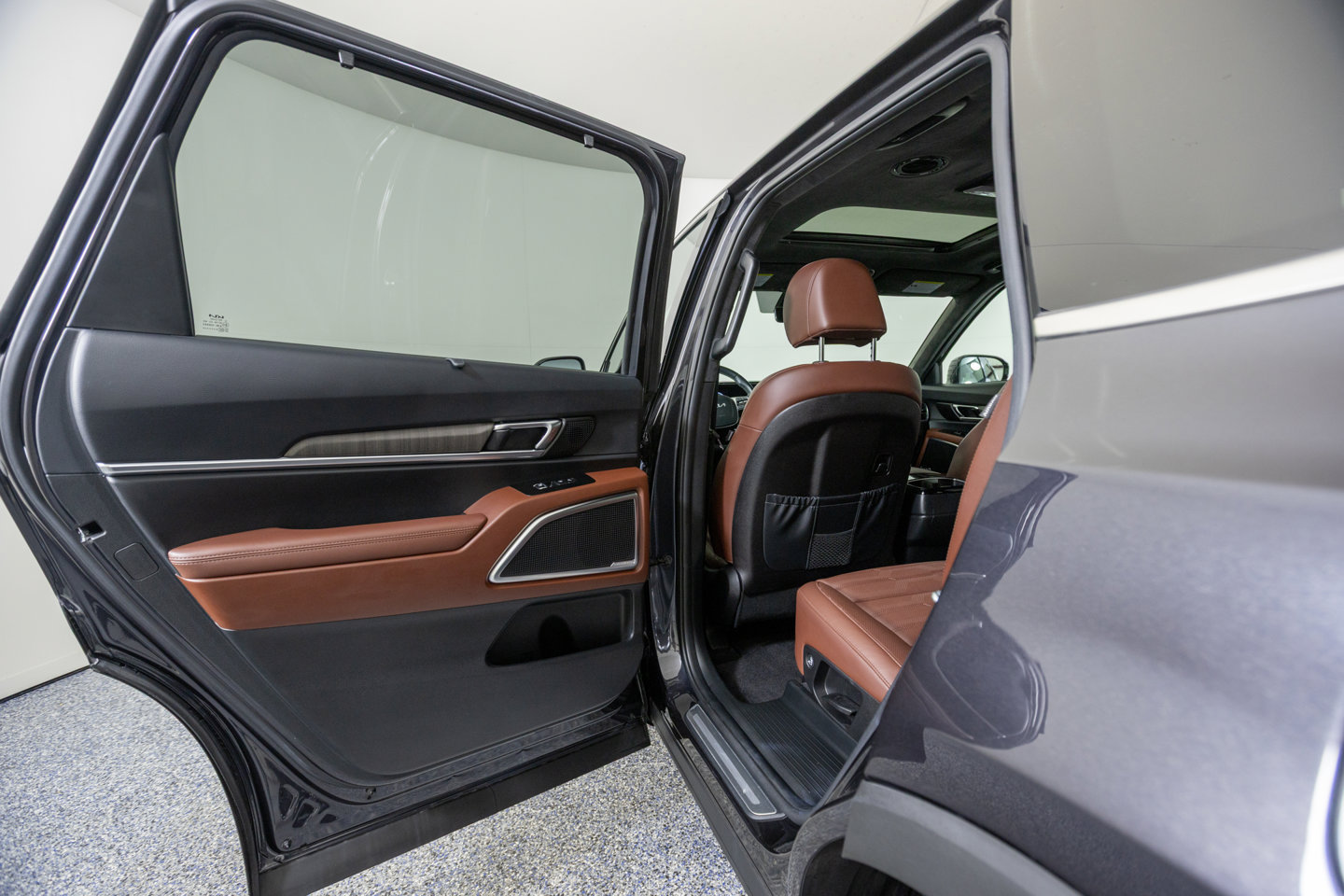 Used 2025 Kia Telluride SX Prestige AWD/4WD image 26