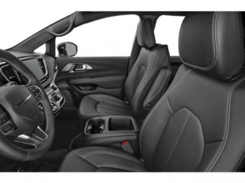 New 2026 Chrysler Voyager LX image 11