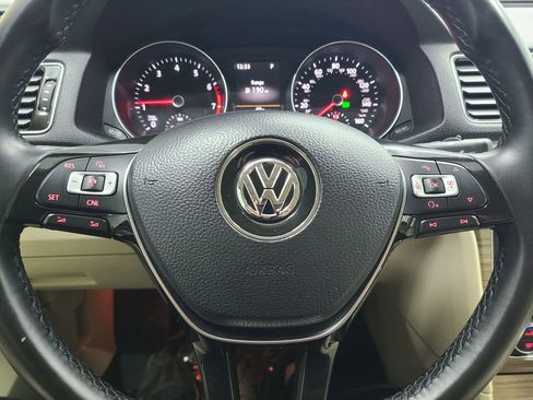 Used 2018 Volkswagen Passat 2.0T SE image 28