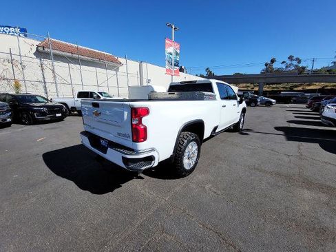 Used 2022 Chevrolet Silverado 2500 High Country w/ Z71 Off-Road Package image 8