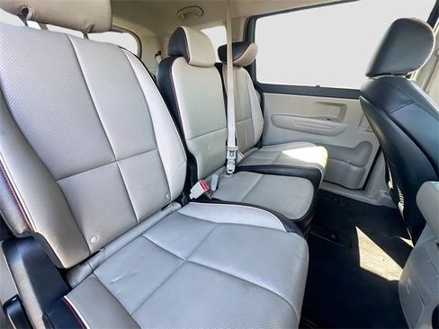 Used 2021 Kia Sedona EX image 26