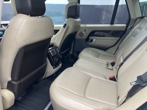 Used 2020 Land Rover Range Rover HSE image 12