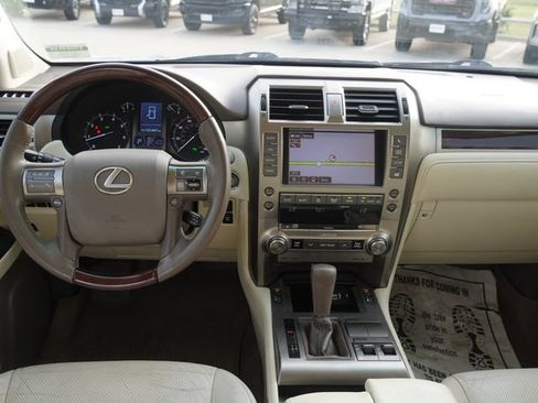 Used 2014 Lexus GX 460 w/ Premium Package AWD/4WD image 14
