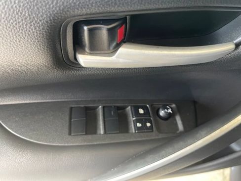 Used 2021 Toyota Corolla SE FWD image 10