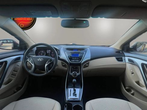 Used 2013 Hyundai Elantra GLS w/ Preferred Pkg FWD image 23