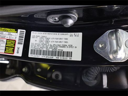 Used 2022 Toyota Tacoma TRD Sport image 25