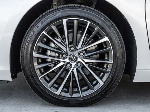 Used 2025 Lexus ES 350 w/ Premium Package image 14