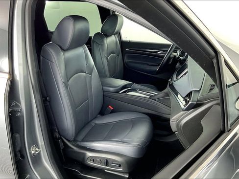 Used 2024 Buick Enclave Premium image 10
