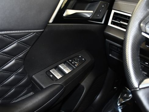 Used 2022 Mitsubishi Outlander SEL AWD/4WD image 32