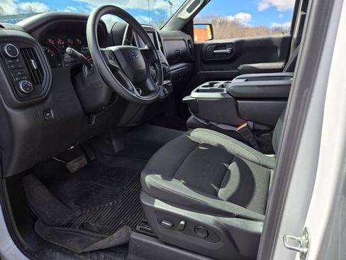 Used 2025 Chevrolet Silverado 1500 Custom Trail Boss AWD/4WD image 10