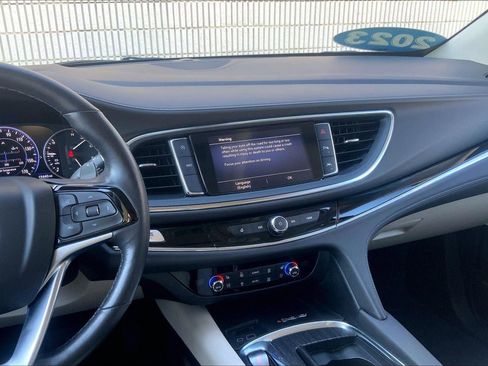 Used 2023 Buick Enclave Avenir image 6