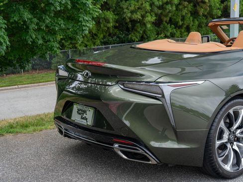 Used 2021 Lexus LC 500 Convertible w/ Touring Package RWD image 12