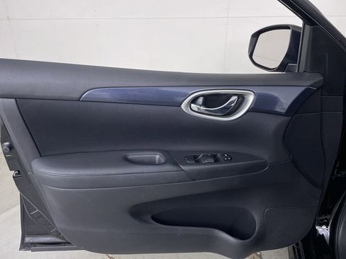 Used 2017 Nissan Sentra SR FWD image 10
