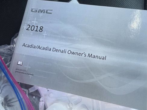 Used 2018 GMC Acadia SLT image 27