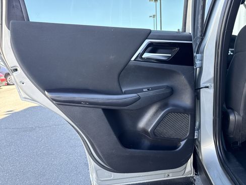 Used 2022 Mitsubishi Outlander ES image 21