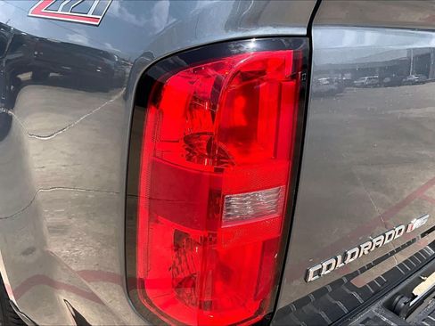 Used 2020 Chevrolet Colorado Z71 RWD image 28
