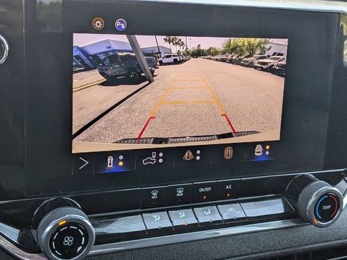 Certified 2024 Chevrolet Colorado Trail Boss w/ Technology Package image 19