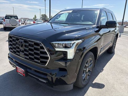 Certified 2024 Toyota Sequoia Platinum AWD/4WD image 1