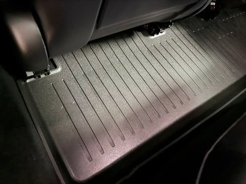 Used 2025 Tesla Model 3 RWD image 20