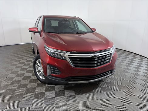 Used 2023 Chevrolet Equinox LT image 1