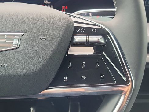 New 2026 Cadillac Vistiq Sport image 19