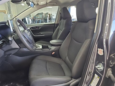 Used 2024 Toyota RAV4 LE image 15