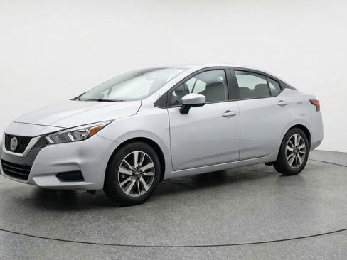 Used 2025 Nissan Versa SV FWD image 3