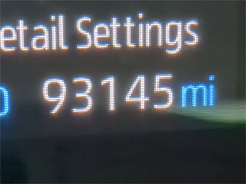 Used 2020 Toyota RAV4 XLE image 33