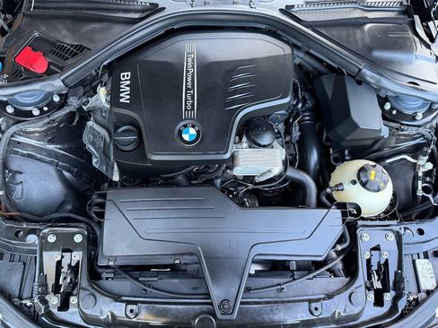 Used 2018 BMW 320i xDrive Sedan image 38