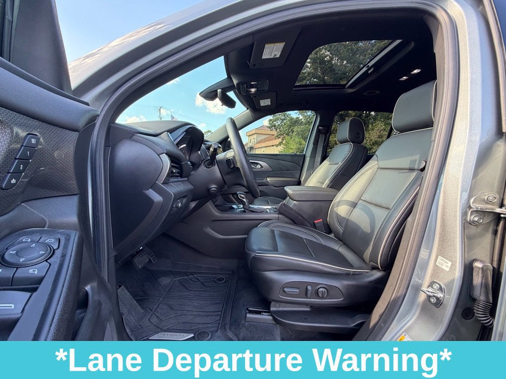 Used 2023 Chevrolet Traverse Premier w/ Redline Edition FWD image 15
