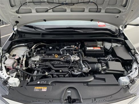 Certified 2024 Toyota Corolla SE image 16