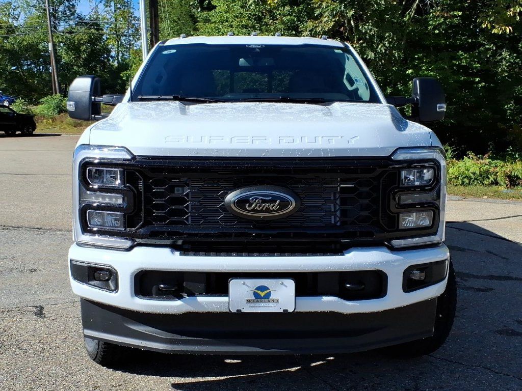 New 2026 Ford F250 XLT w/ XLT Premium Package AWD/4WD image 3
