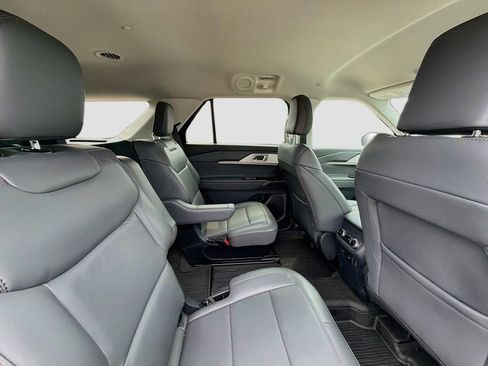 Used 2026 Ford Explorer Active w/ Active Comfort Package AWD/4WD image 30