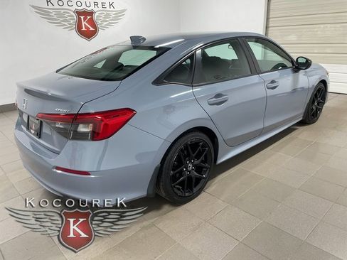 Used 2022 Honda Civic Sport image 6