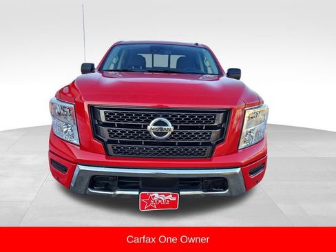 Used 2021 Nissan Titan SV w/ SV Convenience Package image 2