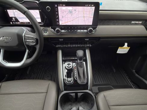 New 2026 Chevrolet Colorado ZR2 w/ Technology Package AWD/4WD image 13