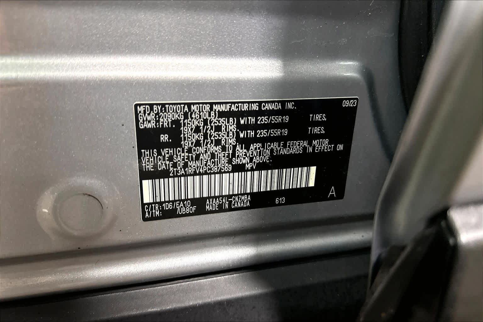 Used 2023 Toyota RAV4 XLE Premium AWD/4WD image 37