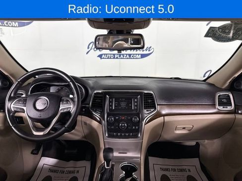 Used 2016 Jeep Grand Cherokee Laredo w/ Quick Order Package 23E AWD/4WD image 10