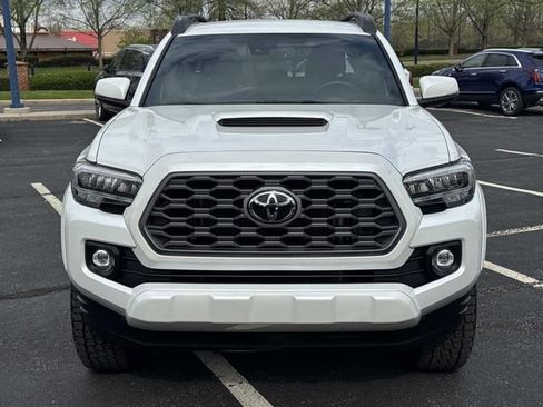 Used 2021 Toyota Tacoma TRD Sport w/ Technology Package image 7